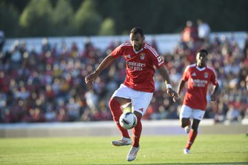 Benfica: Pavlidis já foi operado ao polegar