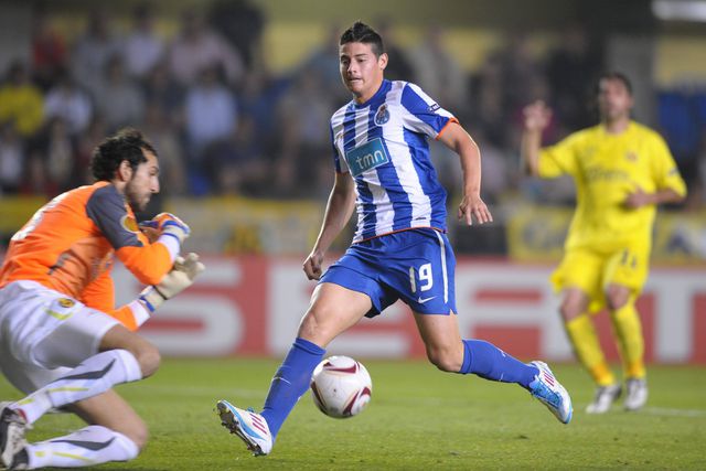 FC Porto assinala aniversário de James Rodríguez (vídeo)