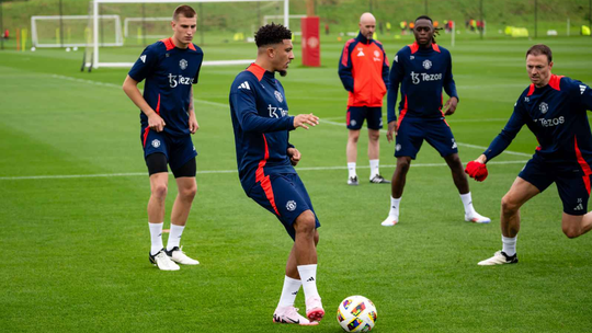 Enterrado o machado de guerra entre Ten Hag e Sancho