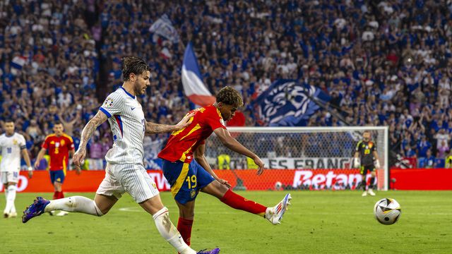 Linha de 3: «Espanha encontrou o equilíbrio perfeito»