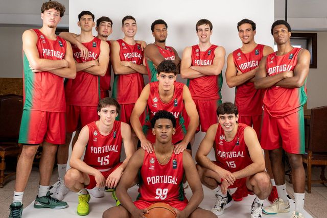 Basquetebol: Portugal estreia-se com resultado esmagador