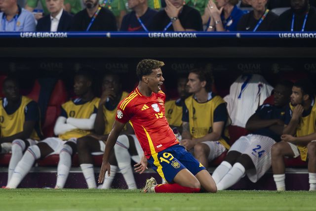 «Messi? Ninguém se importa de ser comparado ao melhor da história»