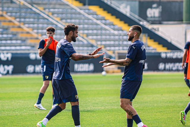 Ponta de lança francês e extremo espanhol já começaram a faturar (Foto: Famalicão)