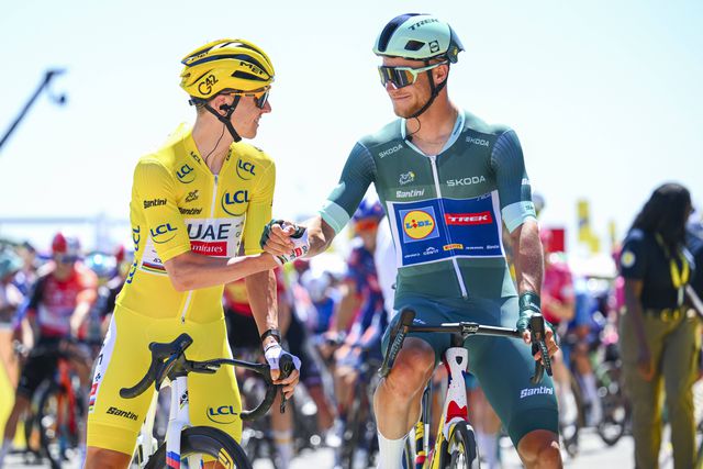 Tour 2025: Jonathan Milan bate concorrência ao 'sprint'