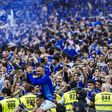 Santi Cazorla a agradecer o apoio dos adeptos do Real Oviedo