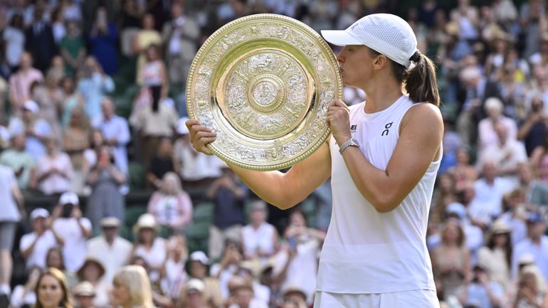 Campeã de Wimbledon torna-se a 3.ª do Mundo