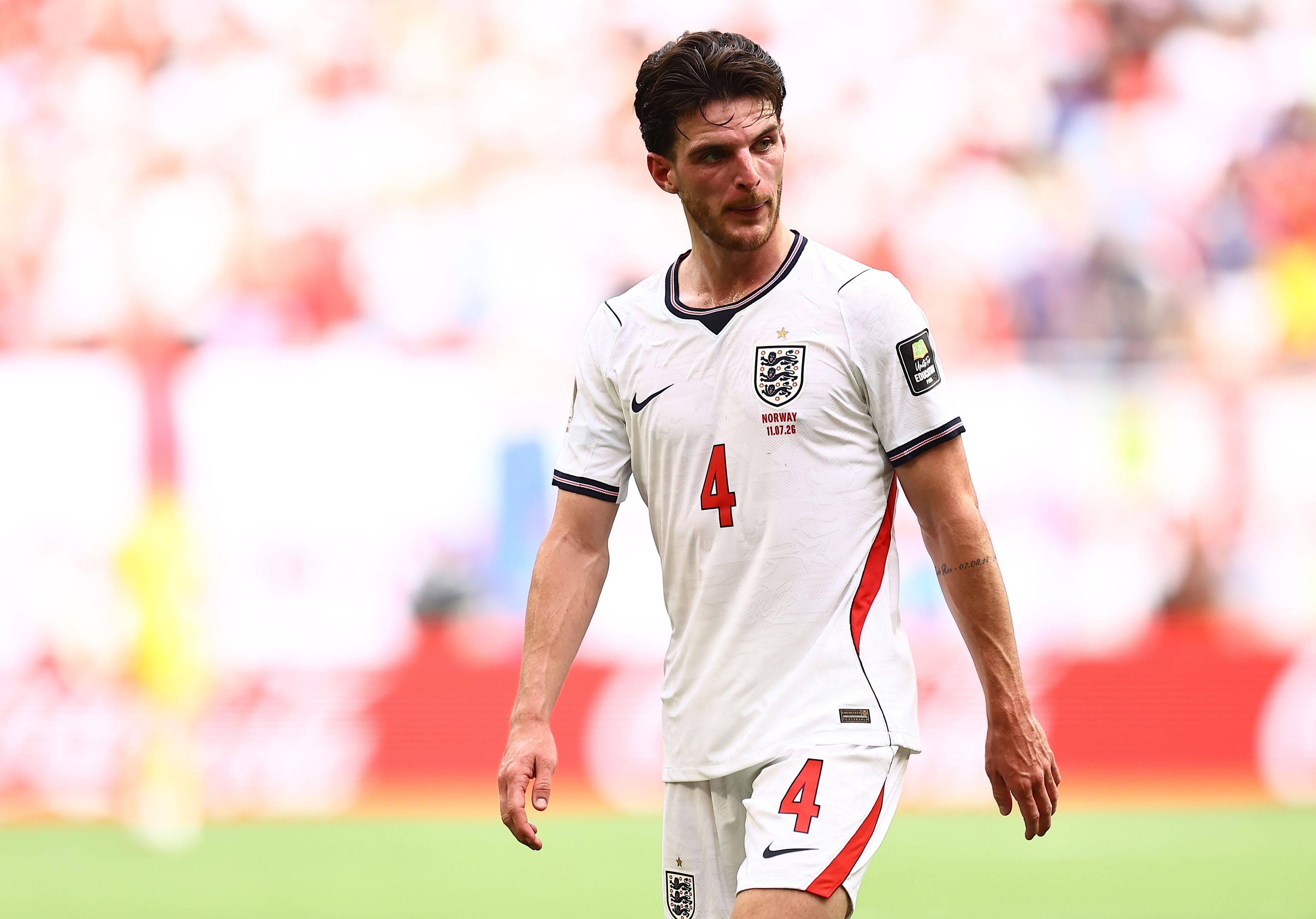 Declan Rice foi titular pela Inglaterra