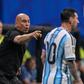 Hossam Hassan, selecionador do Egito, e Messi