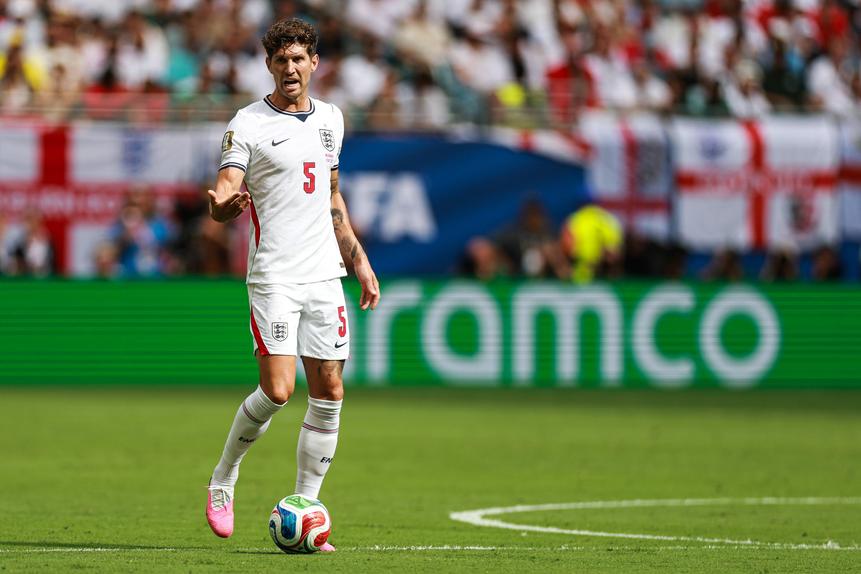 John Stones, central de Inglaterra, vai reforçar os campeões de Itália - Foto: IMAGO