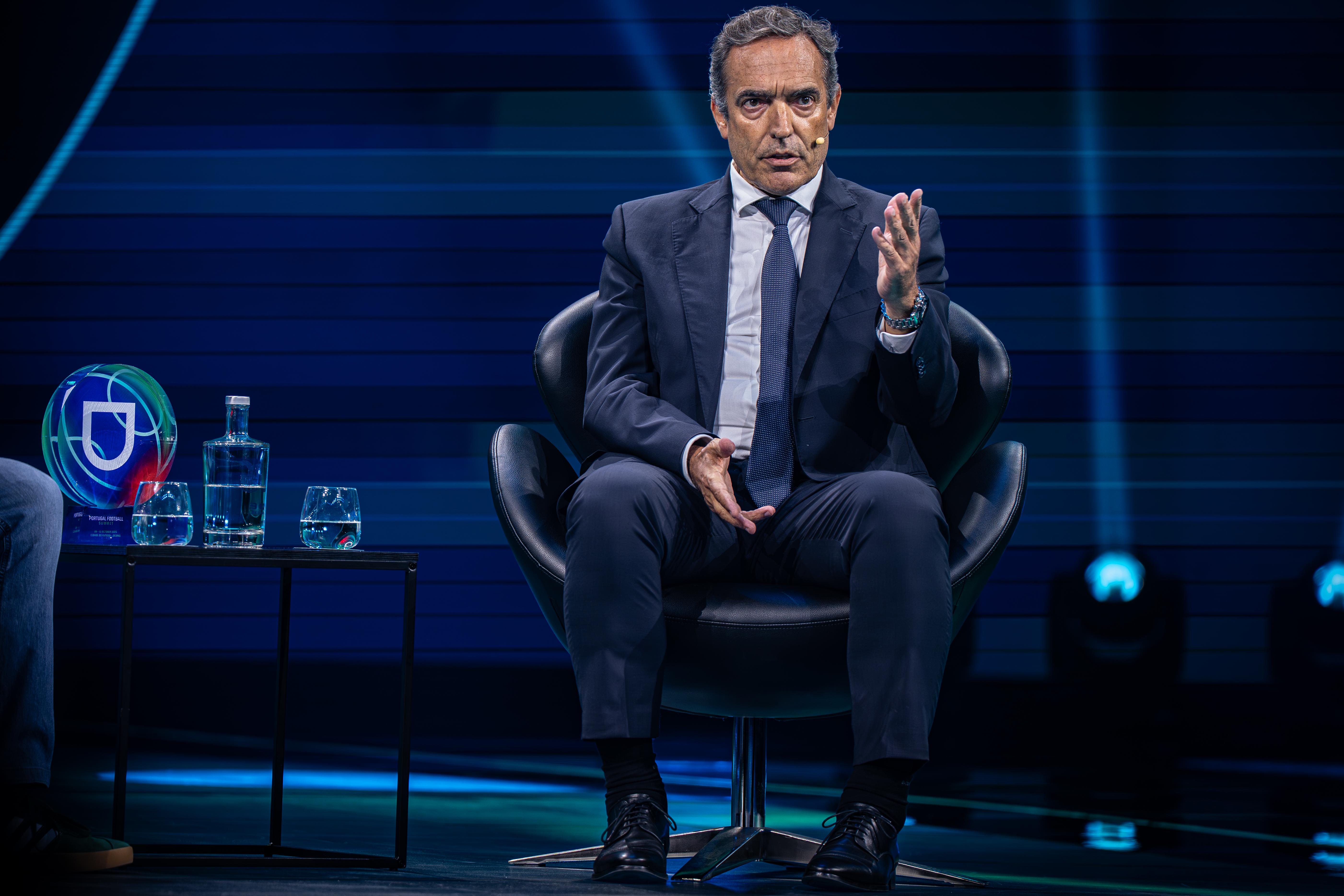 Reinado Teixeira preside à Liga Portugal — Foto: André Carvalho