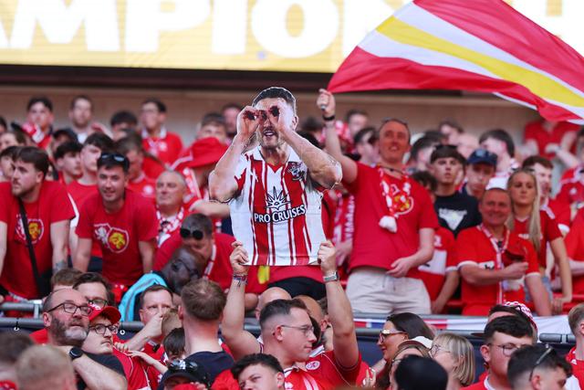 Adeptos do Middlesbrough a gozar com o Southampton pelo escândalo de espionagem
