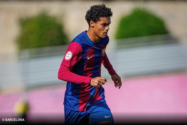 João Mendes passou pela formação do Barcelona