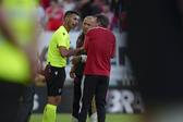 Fabio Veríssimo conversa com Leonardo Jardim e Marco Silva