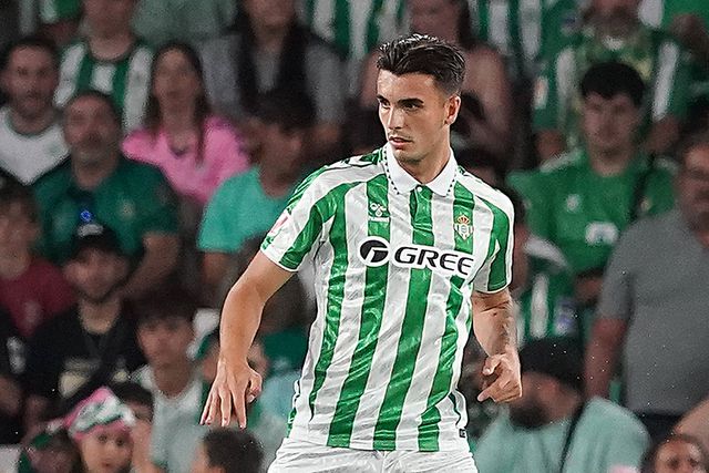 Estoril e Farense disputam cedência de Sierra