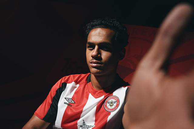 Oficial: Fábio Carvalho muda-se para o Brentford