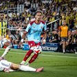 Fenerbahçe dá a volta ao Feyenoord e pode enfrentar Benfica no 'play-off'
