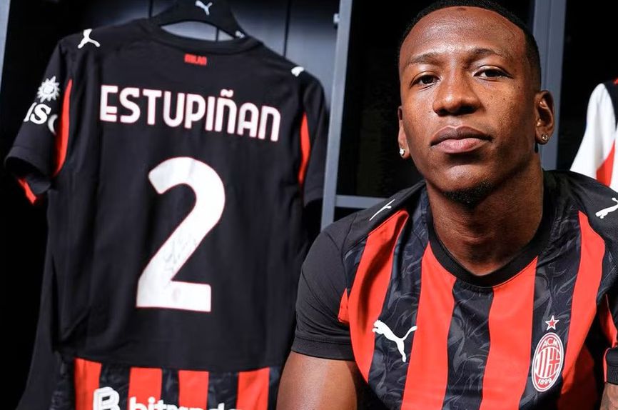 Pervis Estupiñán assinou por cinco épocas com o Milan