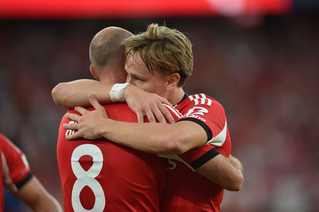 Aursnes elogia Schjelderup: «Estou muito feliz por ele»