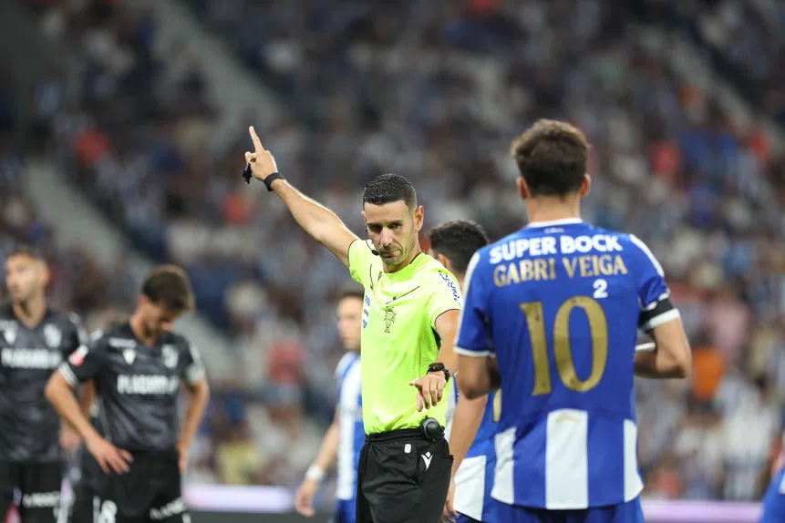 Dragões e Apitos: fúria no Dragão!