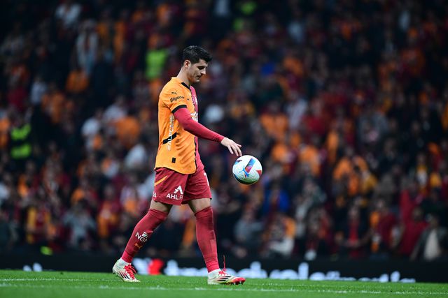 Passagem de Morata pela Turquia acabou mais cedo que o previsto e com polémica