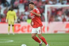 Lenglet. Titular nos quatro jogos oficiais do Benfica esta época - Foto: Miguel Nunes
