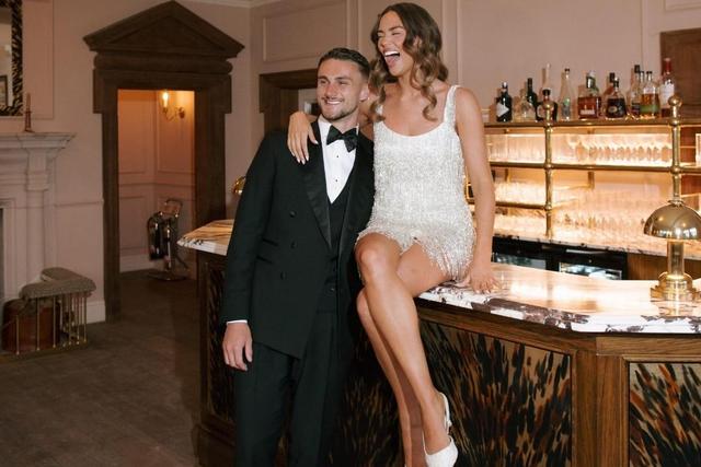 Taylor Harwood-Bellis com a esposa e filha de Roy Keane, Leah - Foto: Taylor Harwood-Bellis