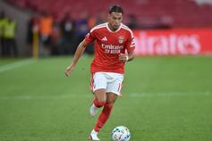 Dedic. Tem sido Bah a aposta de Marco Silva na lateral-direita, mas os adeptos têm outra preferência - Foto: Miguel Nunes