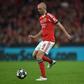 Aursnes. O novo capitão do Benfica. Ausente dos primeiros compromissos devido a sobrecarga muscular na coxa esquerda, primeiro, e gastroenterite depois. Adeptos querem-no em campo - Foto: Miguel Nunes