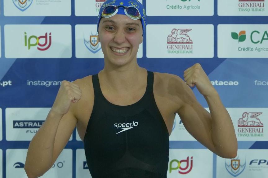 Francisca Martins vai tentar esta tarde passar à final dos 200 m livres. Foto FPN