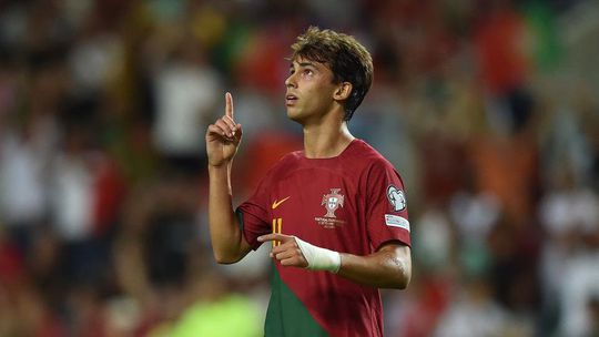 João Félix sonha ganhar a Champions e já diz a Xavi onde quer jogar