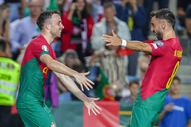 Diogo Jota e Bruno Fernandes
