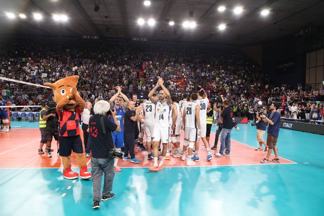 Voleibol: uma final antecipada nas meias-finais