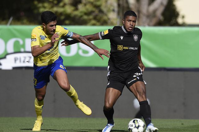 Avançado ex-Casa Pia anima fecho do mercado na Austrália