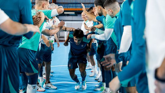 A praxe a Lúcio Rocha no treino da Seleção (fotogaleria)