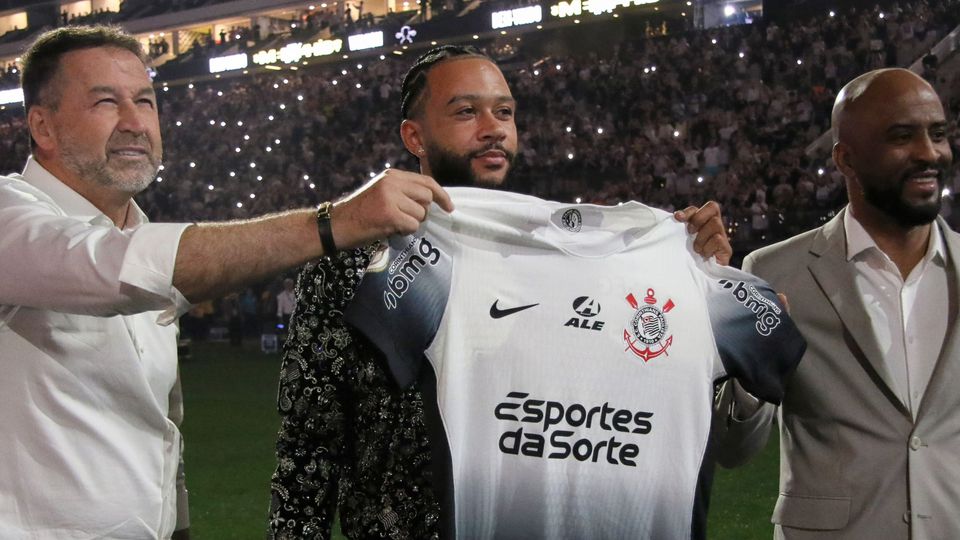 Depay dá recado ao treinador do Corinthians: «Preciso de liberdade»