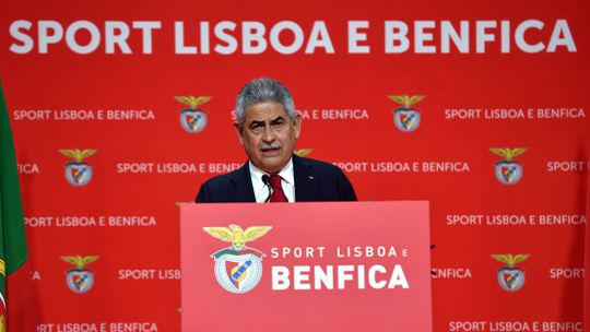 Siga a entrevista de Luís Filipe Vieira sobre atual momento do Benfica