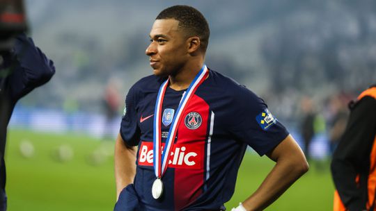 PSG condenado a pagar 55 milhões de euros a Mbappé