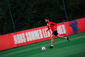 André Gomes com «pena por não estar convocado para a Liga dos Campeões»