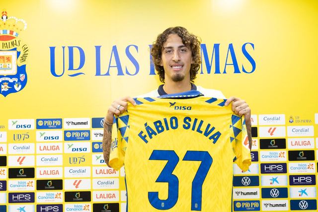 Fábio Silva: «Não obriguei o Wolverhampton a pagar €40 M por mim»