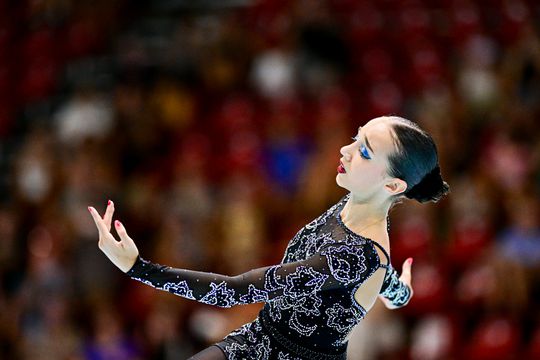 Madalena Costa bicampeã do mundo de juniores de patinagem livre