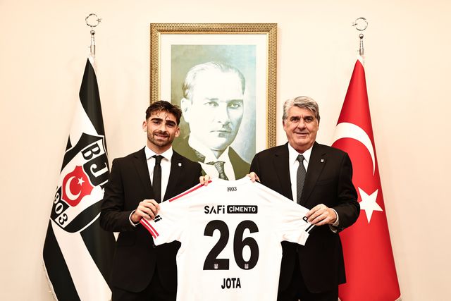 Jota Silva a ser apresentado no Besiktas