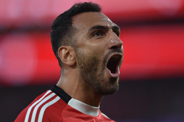 VÍDEO: Sudakov serviu, Qarabag facilitou e Pavlidis aproveitou