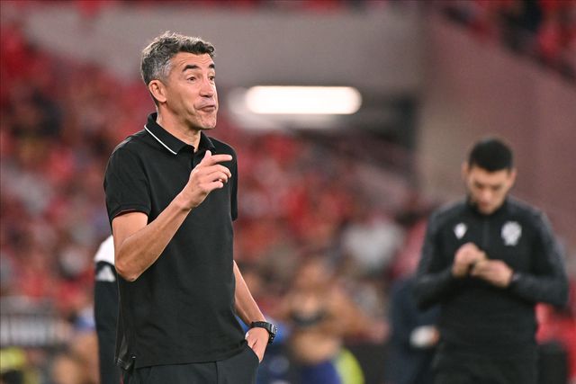 Falta de tempo e jogar à sexta-feira: todas as explicações do treinador do Benfica