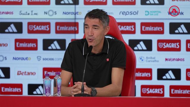 Bruno Lage: «O Otamendi não precisa que alguém o proteja»