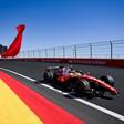 Danos no Ferrari de Lewis Hamilton