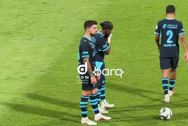 Rúben Neves responde a adeptos que o provocaram com cântico de Diogo Jota