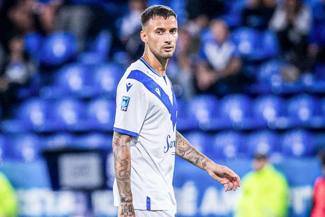 Emmanuel Mammana lesionou-se no empate, a um, com o Newell's Old Boys - Foto: X/Vélez Sarsfield