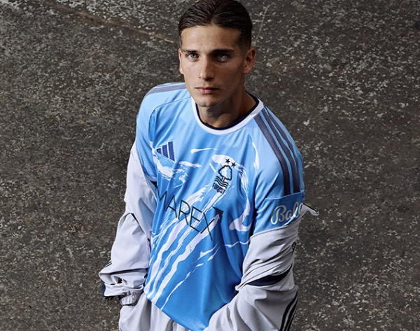 Nottingham Forest (terceira camisola)