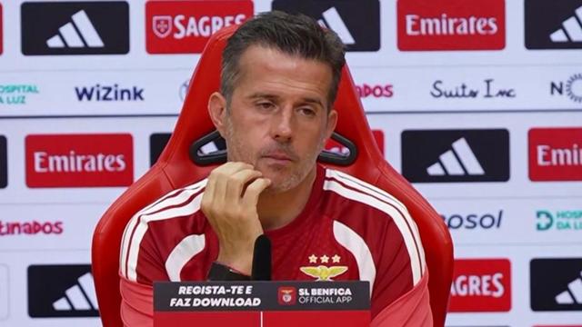 Marco Silva fez a antevisão ao jogo com o V. Guimarães