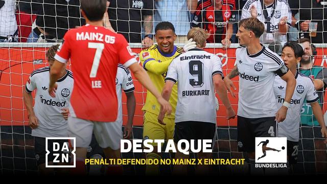 Ninguém lhe marca de penálti! Guarda-redes continua a fazer história na Bundesliga